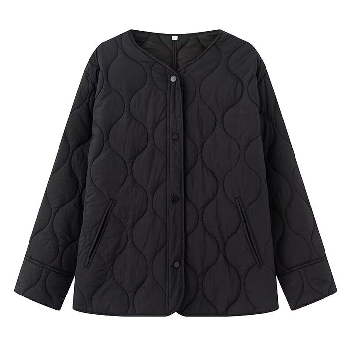 Damen Leicht gesteppte Oversize-Jacke mit Rundhals, Druckknopfleiste und Eingrifftaschen Echo Archiv