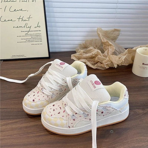 Damen Sportliche Sneakers mit verspieltem Design und bequemem Kunststoff-Obermaterial Echo Archiv