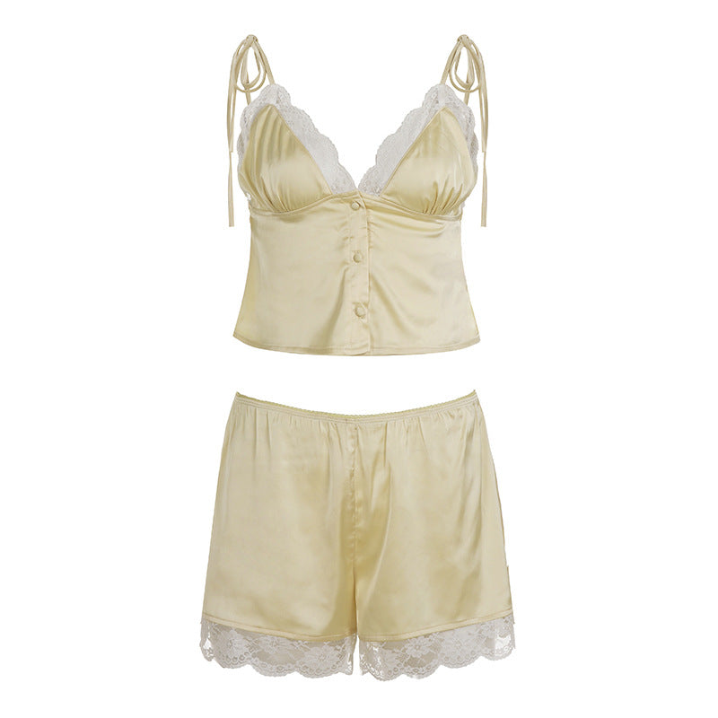 Damen Schlafanzug Set mit zarten Blumenmuster und feinen Rüschendetails Echo Archiv