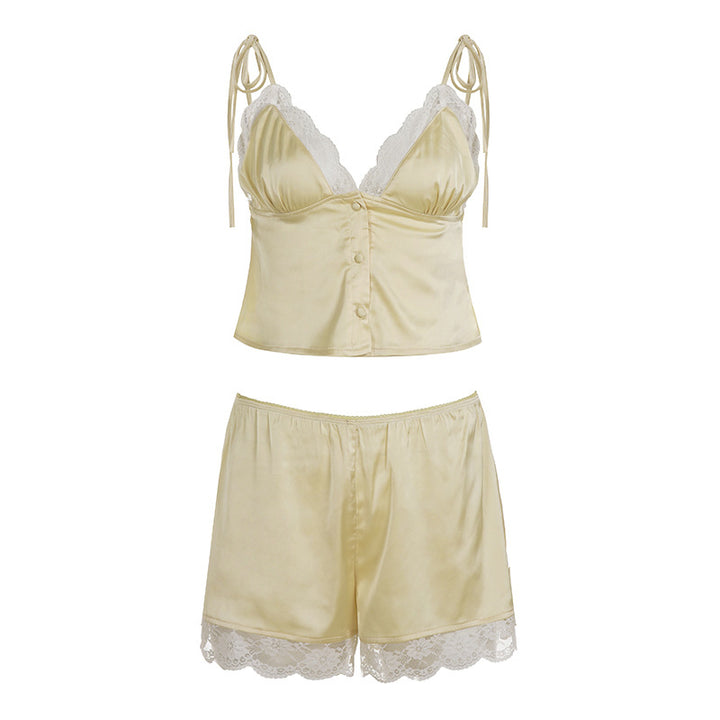 Damen Schlafanzug Set mit zarten Blumenmuster und feinen Rüschendetails Echo Archiv