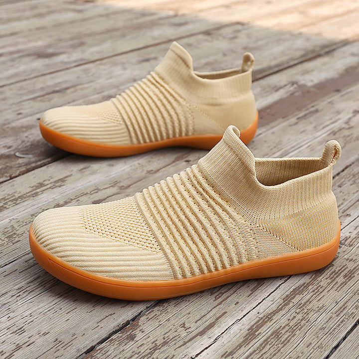 Unisex nan sockenähnlicher Stricksneaker mit elastischem Schaft und rutschfester Gummisohle Echo Archiv