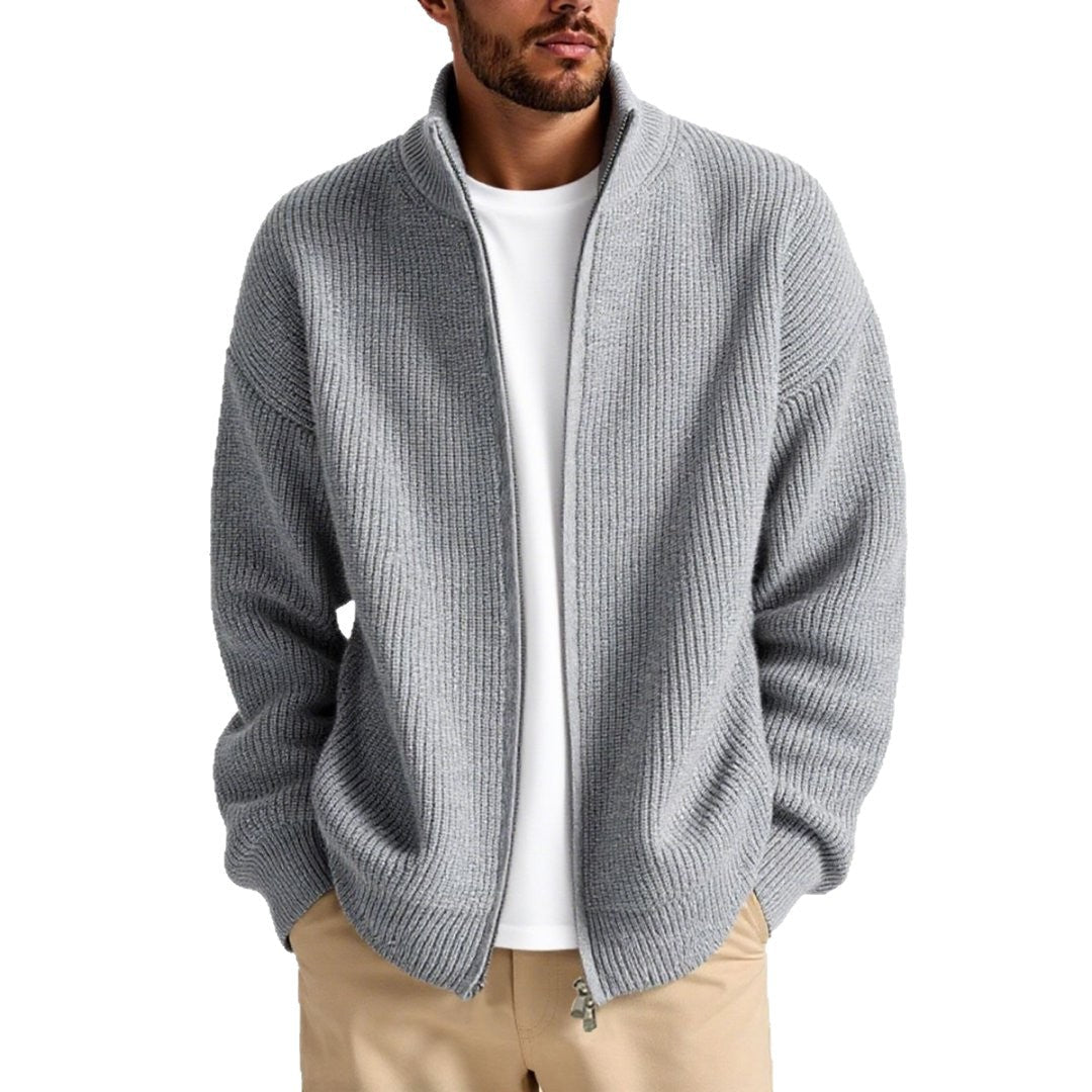 Herren Strickjacke mit hohem Kragen und praktischem Reißverschluss Echoarchiv