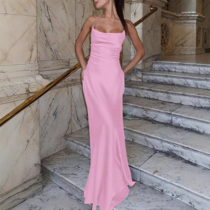 Damen Figurbetontes Maxikleid mit raffiniertem Cross-Back Design Echo Archiv