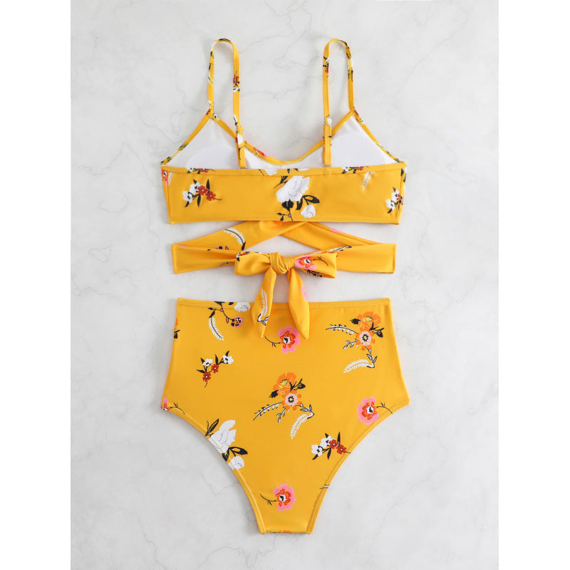 Damen Bikiniset mit hohem Bund und geknotetem Oberteil Echo Archiv