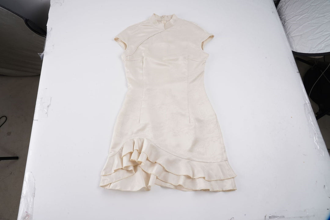 Damen elegant geschnittenes Chiffon-Kleid mit Rüschenkante Echo Archiv