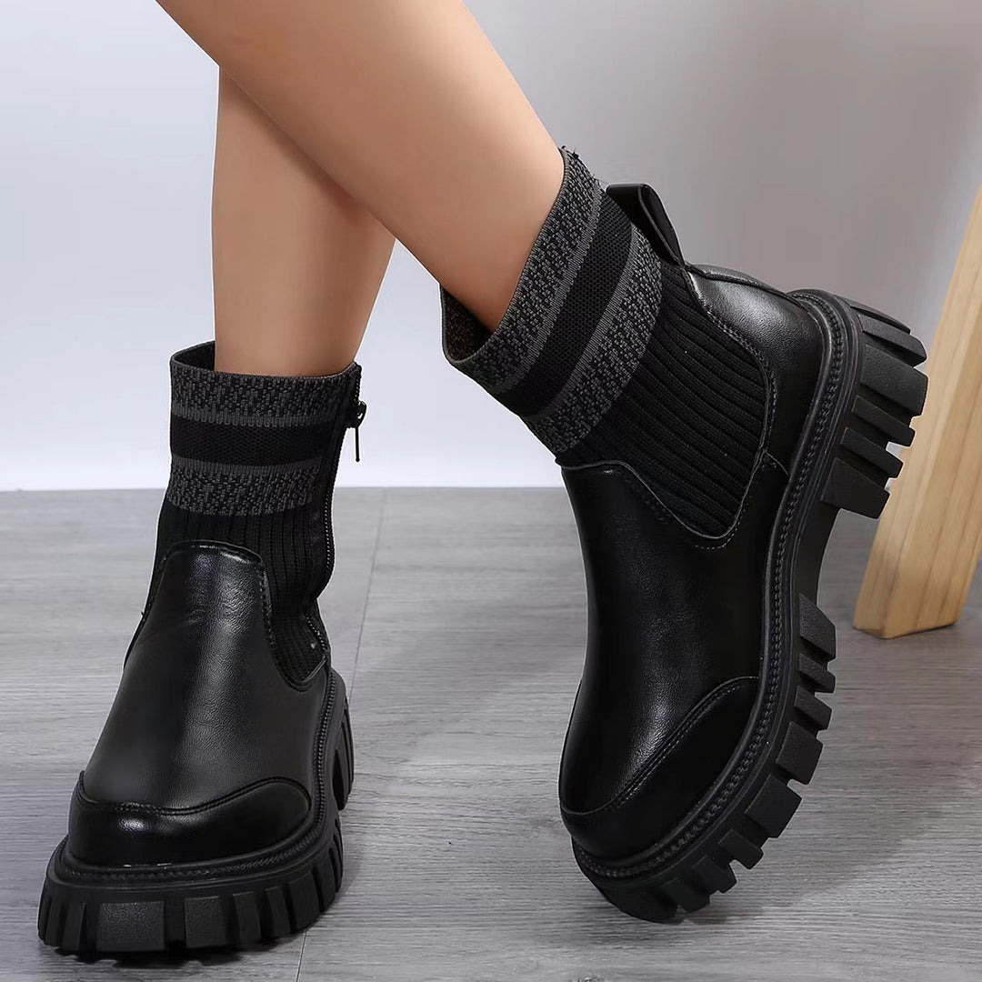 Damen Chunky Chelsea‑Boots mit Strickschaft, Reißverschluss und grober Lug‑Sohle Echo Archiv