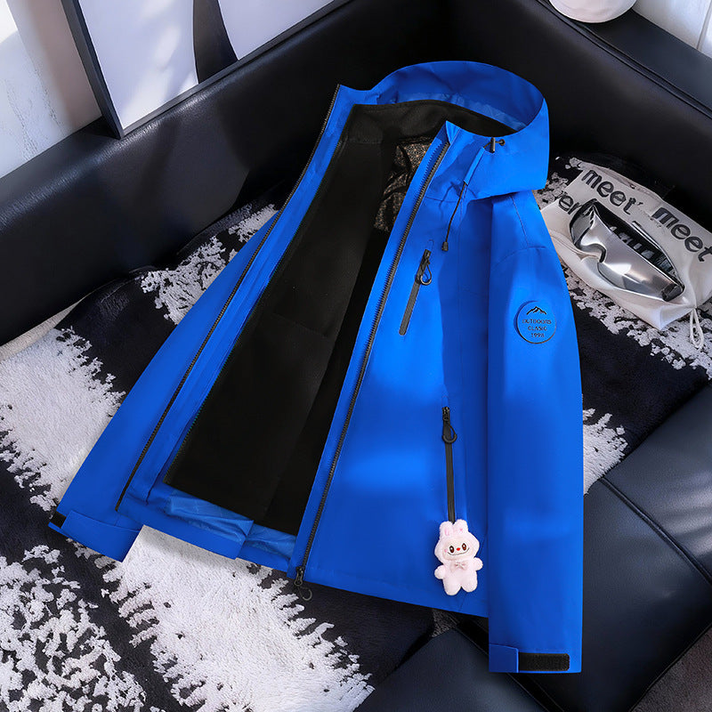 Damen Leichte wasserdichte Kapuzenjacke mit Teddy‑Charm und verdeckten Reißverschlusstaschen Echoarchiv