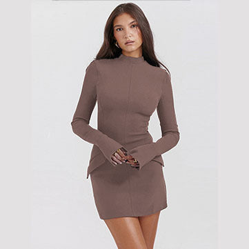 Damen nan tailliertes Minikleid mit Stehkragen Glockenärmeln und Peplum-Detail Echo Archiv