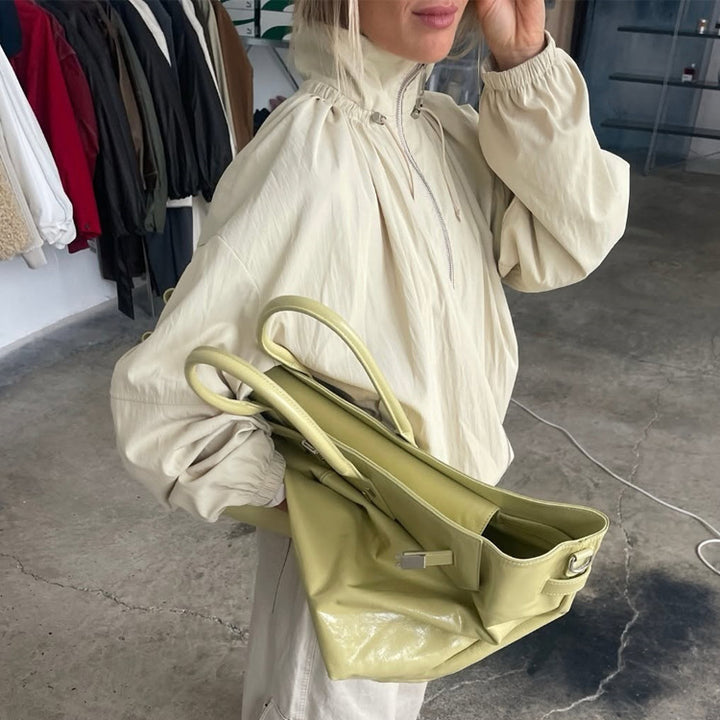 Damen Oversize Windjacke mit hohem Stehkragen, Tunnelzug-Schulterpasse und Ballonärmeln Echoarchiv
