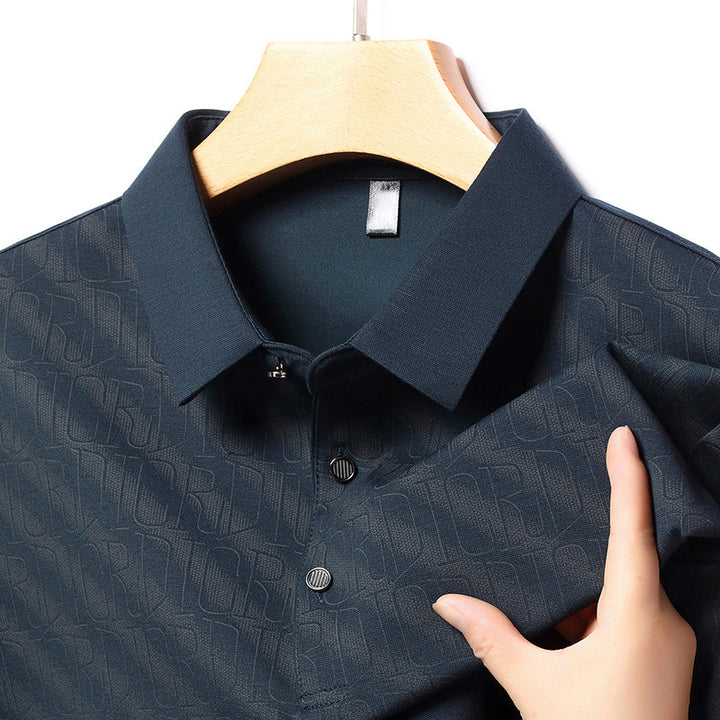 Herren Polohemd mit strukturiertem Oberfläche und praktischen Knopfdetails Echoarchiv