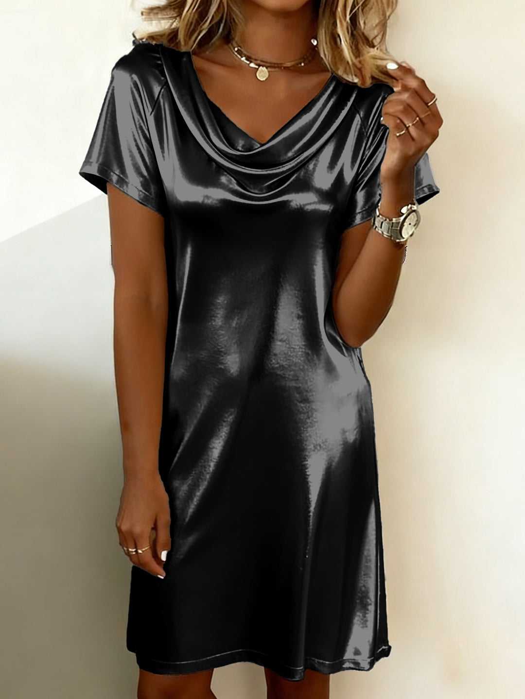 Damen Elegantes -Kleid mit elegantem Wasserfall-Ausschnitt und schmeichelhaftem Schnitt Echo Archiv