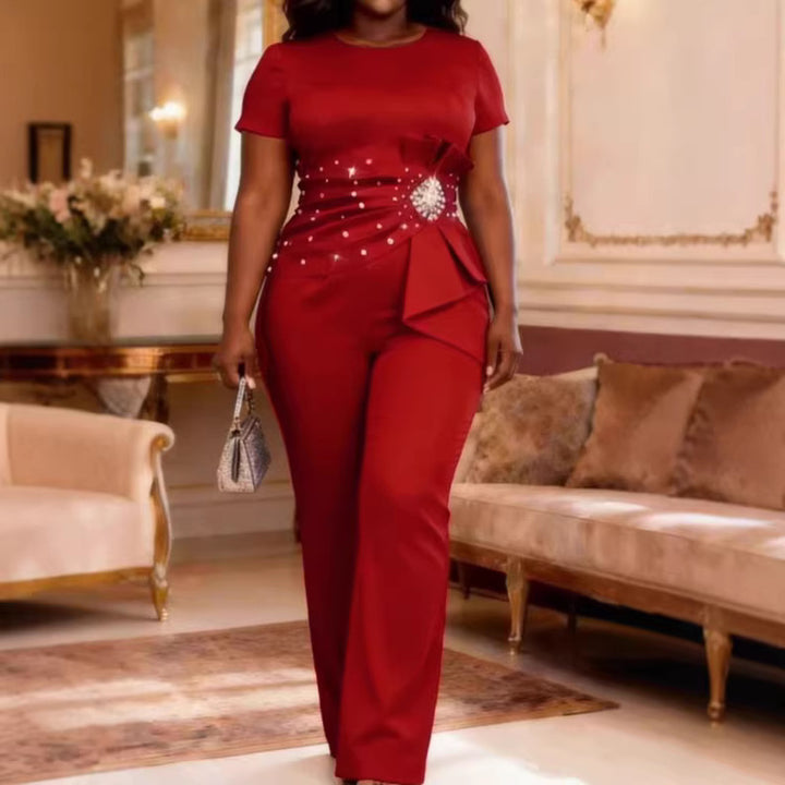 Damen eleganter Jumpsuit mit dekorativem Rüschen-Detail und Perlenakzenten Echo Archiv