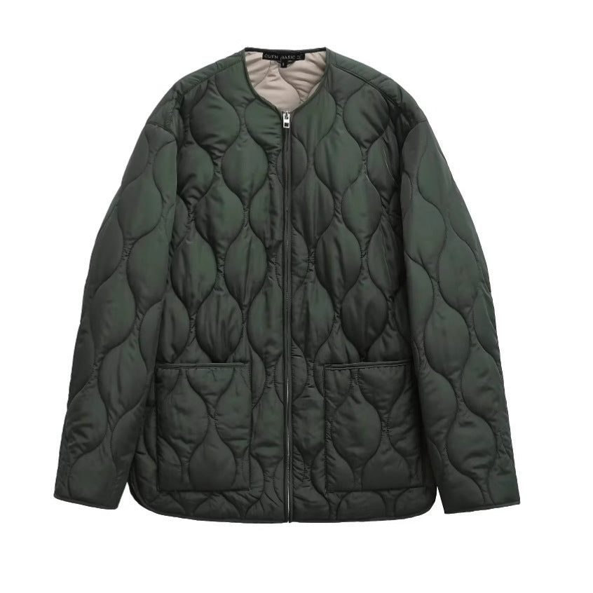 Damen gesteppte Oversize-Quiltjacke mit Rundhals, durchgehendem Reißverschluss und aufgesetzten Taschen – Célinea