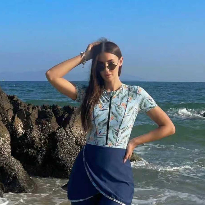 Damen Modischer UV-Schutz-Schwimmanzug mit asymmetrischem Schnitt Echo Archiv