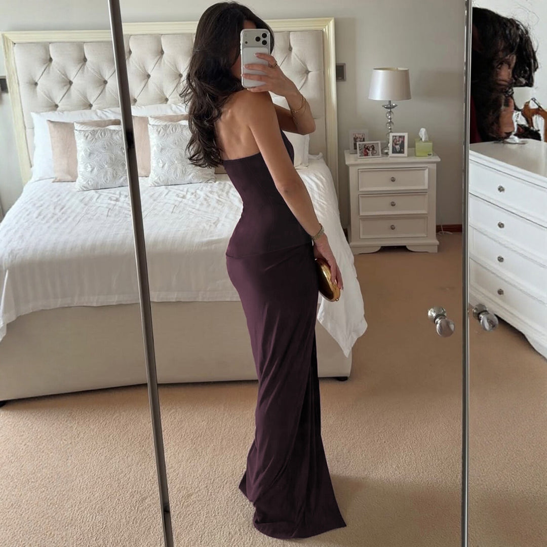 Damen Figurbetontes Abendkleid mit tiefem Ausschnitt und eleganter Drapierung Echo Archiv
