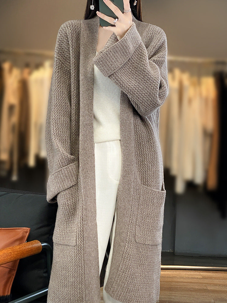 Damen Langer Oversize-Strickcardigan mit Strukturmuster und aufgesetzten Taschen Echoarchiv