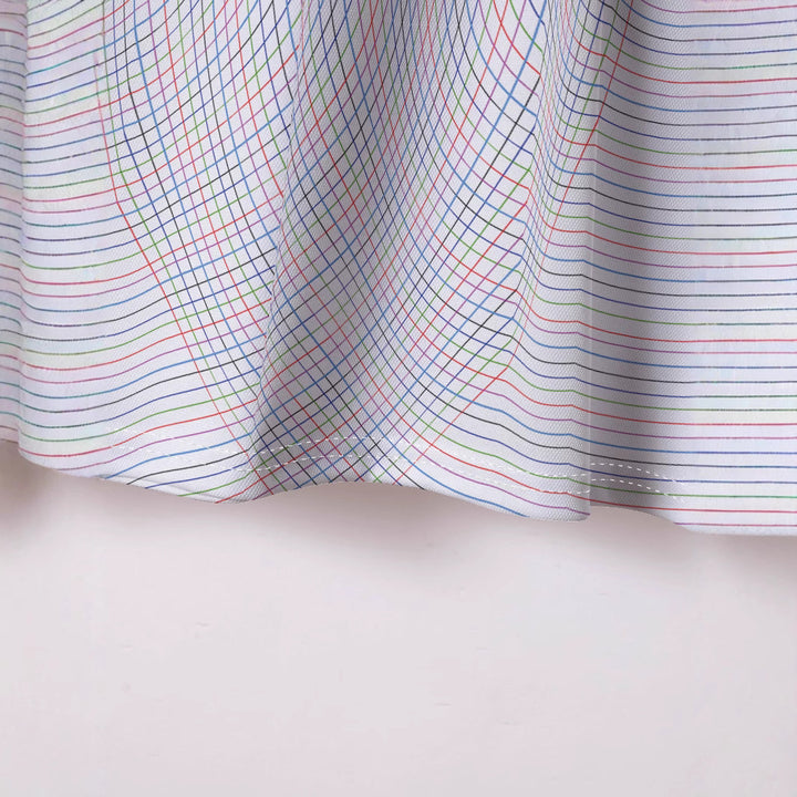 Herren Poloshirt mit modernem Grafikdesign und funktionalem Schnitt Echoarchiv