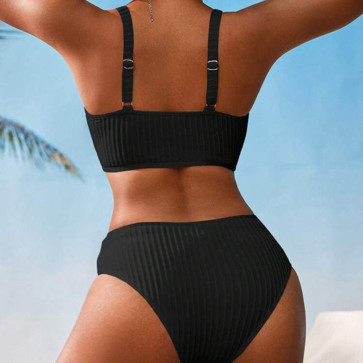 Damen Komfortabler Bikini mit raffinierten Rippendetails Echo Archiv