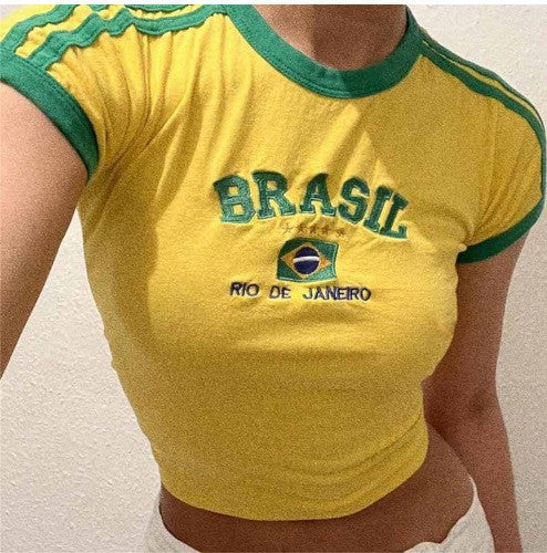 Damen T-Shirt mit kreativem Brasilien-Design und körperbetontem Schnitt Echo Archiv