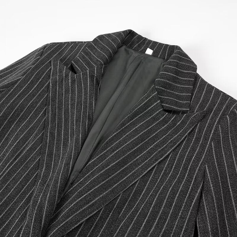 Damen Longline-Wollmixmantel mit Nadelstreifen, tailliertem Revers und Pattentaschen Echo Archiv