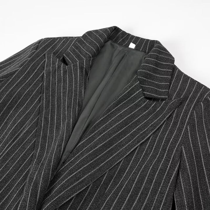 Damen Longline-Wollmixmantel mit Nadelstreifen, tailliertem Revers und Pattentaschen Echo Archiv