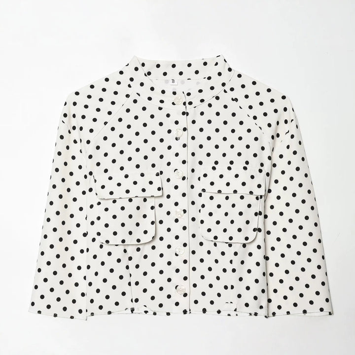 Damen Geknöpfte Hemdjacke mit Stehkragen, aufgesetzten Klappentaschen und Taillengürtel Echo Archiv