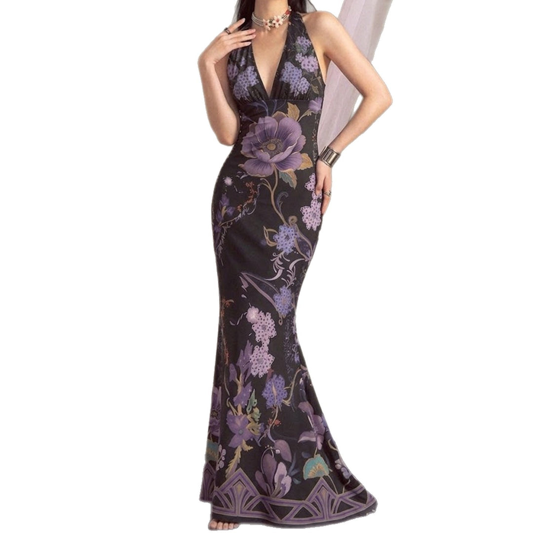 Damen Elegantes Maxikleid mit floralem Design und tiefem V-Ausschnitt Echo Archiv
