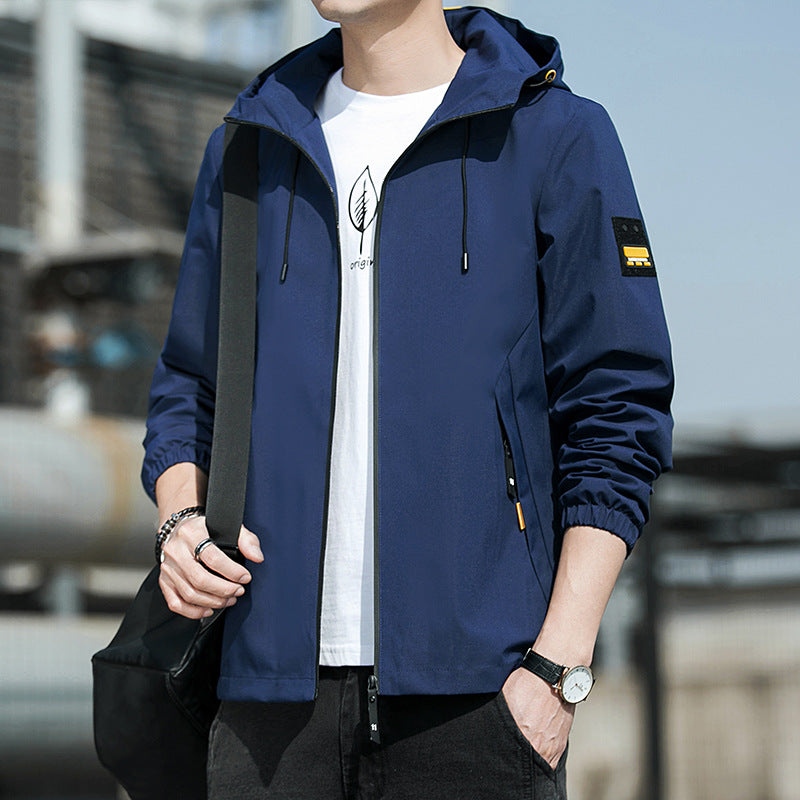 Herren sportliche Windjacke mit praktischem Reißverschluss und verstellbarer Kapuze – Taviero