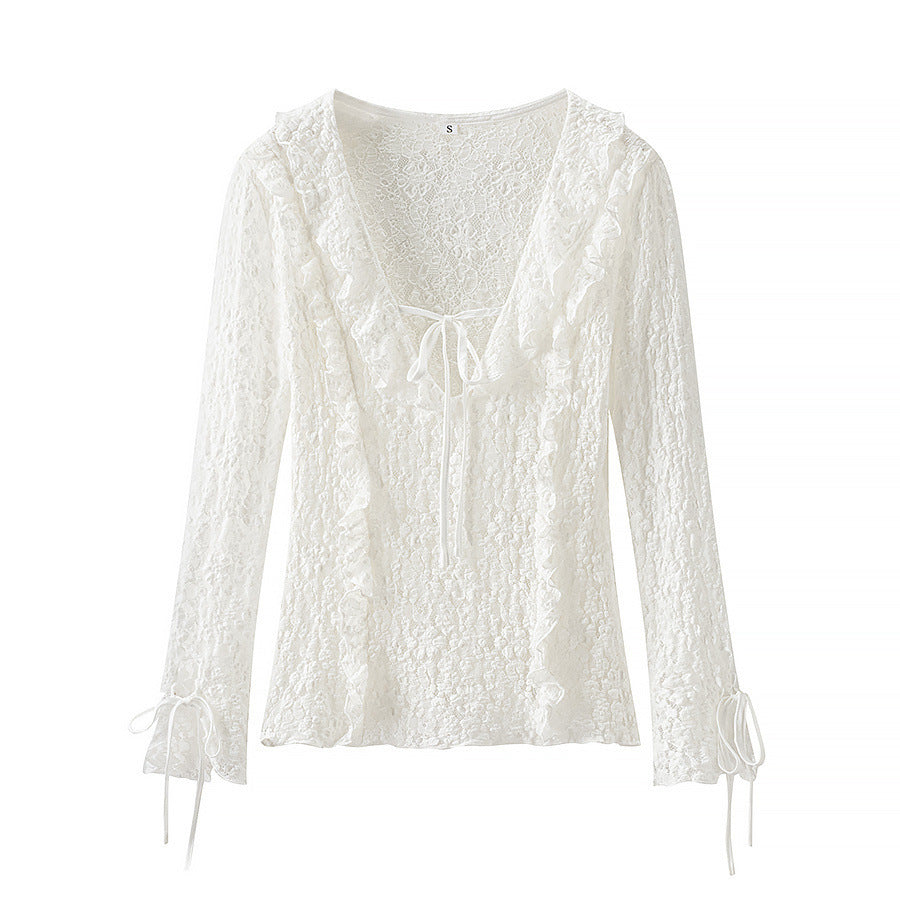 Damen Figurbetonte Spitzenbluse mit Rüschen‑V‑Ausschnitt und Bindebanddetail Echo Archiv