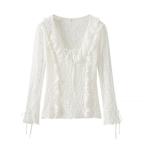 Damen Figurbetonte Spitzenbluse mit Rüschen‑V‑Ausschnitt und Bindebanddetail Echo Archiv