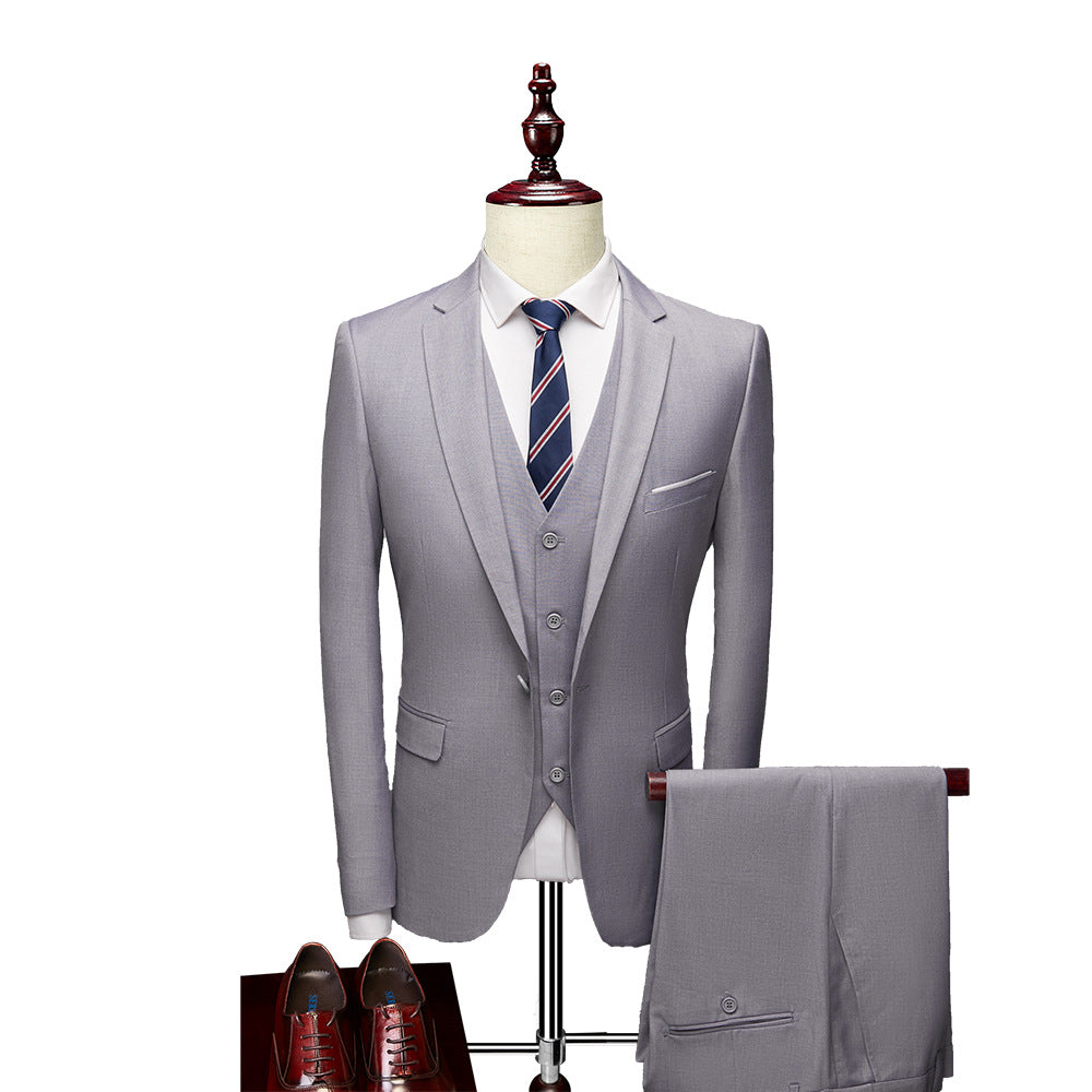 Herren Dreiteiliger Slim-Fit Businessanzug mit Weste und schmaler Silhouette Echo Archiv