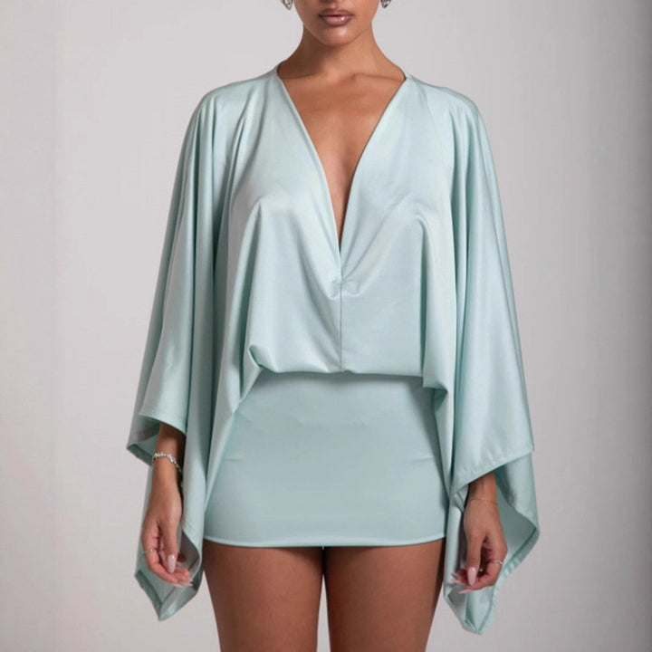 Damen nan Cape-Minikleid mit tiefem V-Ausschnitt, Fledermausärmeln und tailliertem Minirock Echo Archiv