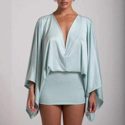 Damen nan Cape-Minikleid mit tiefem V-Ausschnitt, Fledermausärmeln und tailliertem Minirock Echo Archiv