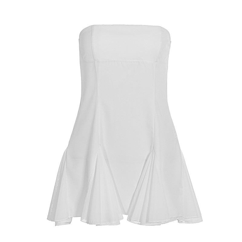 Damen elegantes trägerloses Kleid mit fließendem Rock und modischen Falten Echo Archiv