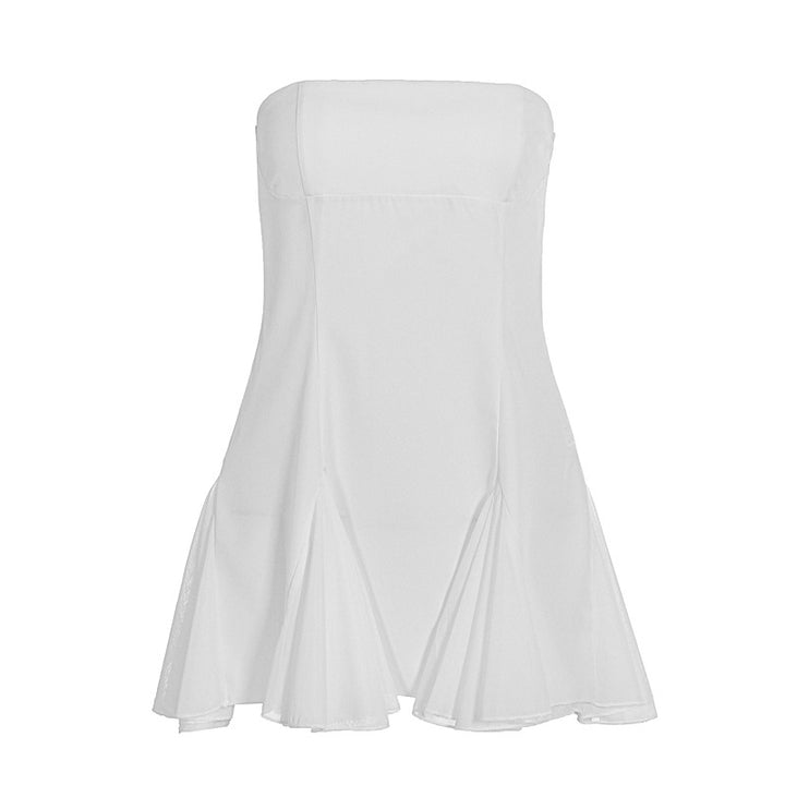 Damen elegantes trägerloses Kleid mit fließendem Rock und modischen Falten Echo Archiv