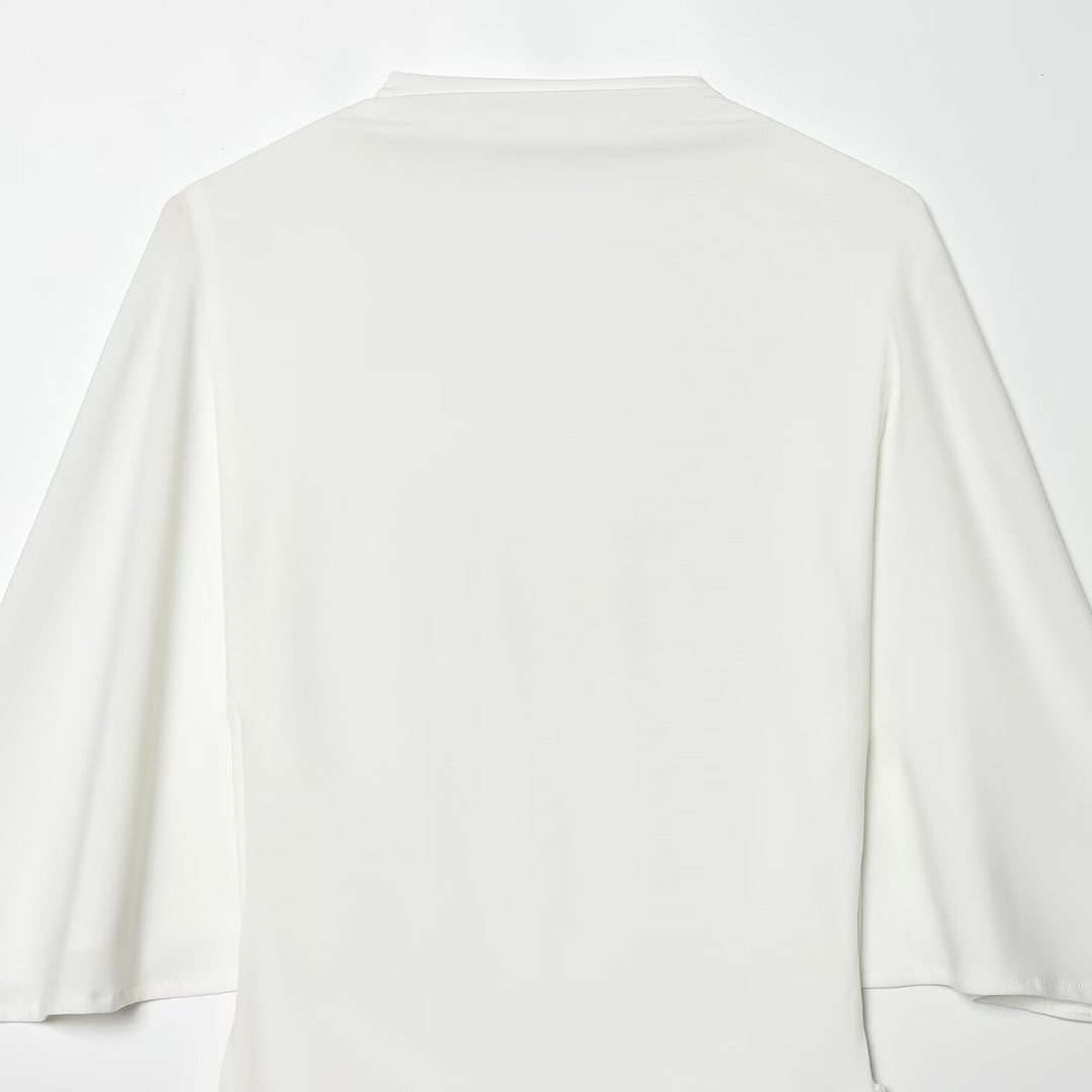 Damen elegantes Oberteil mit geschwungenem Saum und funkelnden Applikationen Echo Archiv