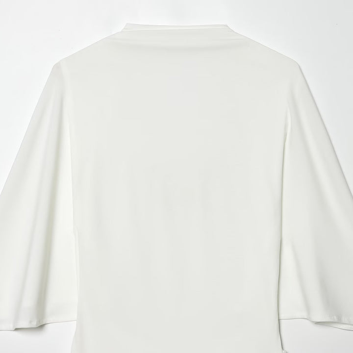 Damen elegantes Oberteil mit geschwungenem Saum und funkelnden Applikationen Echo Archiv