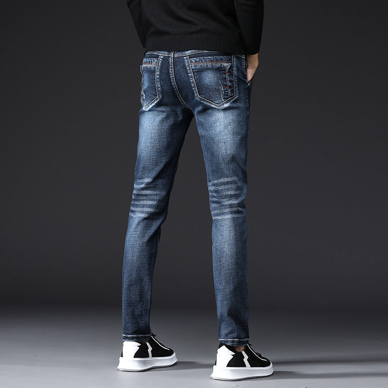 Herren Slim-Fit Jeans mit stylischen Destroyed-Details Echoarchiv