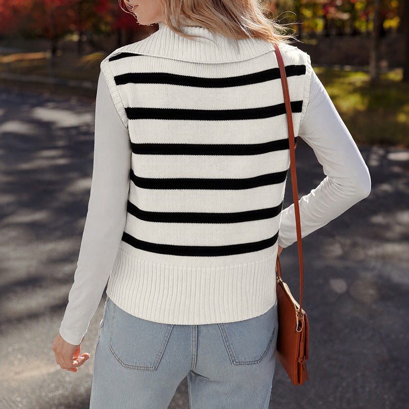 Damen Modisches Streifen-Pullover mit kurzem Schnitt Echo Archiv