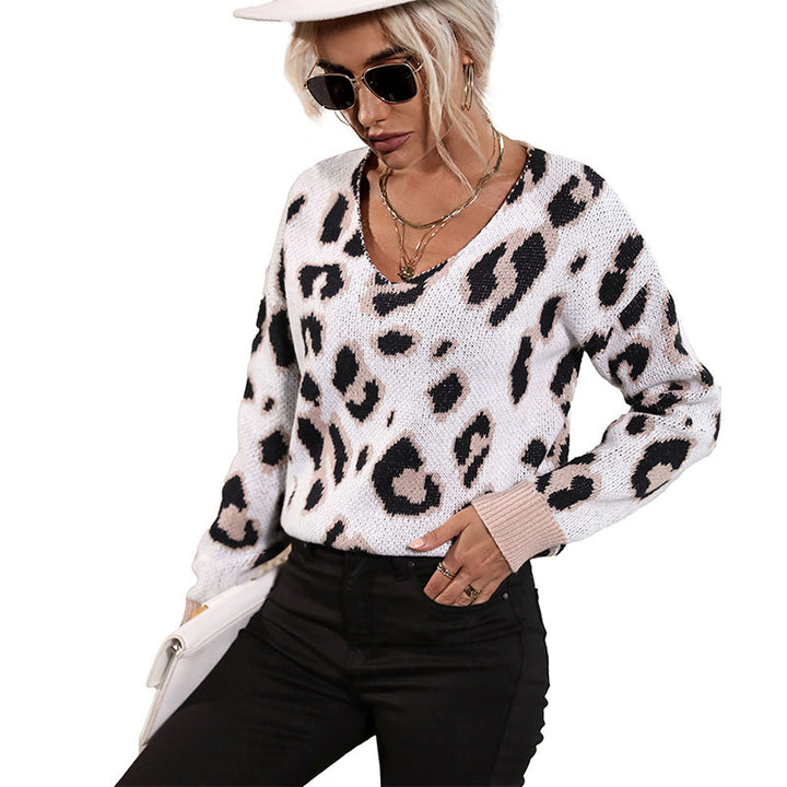 Damen Feinstrickpullover mit dezentem Animal-Print, V‑Ausschnitt und kastiger Silhouette Echoarchiv