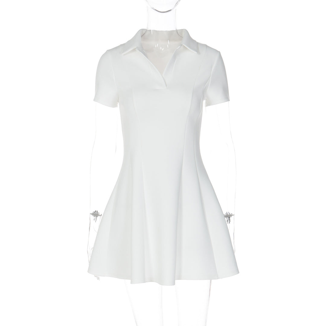 Damen Kurzarm Kleid mit modischem Polokragen und fließendem Schnitt Echo Archiv