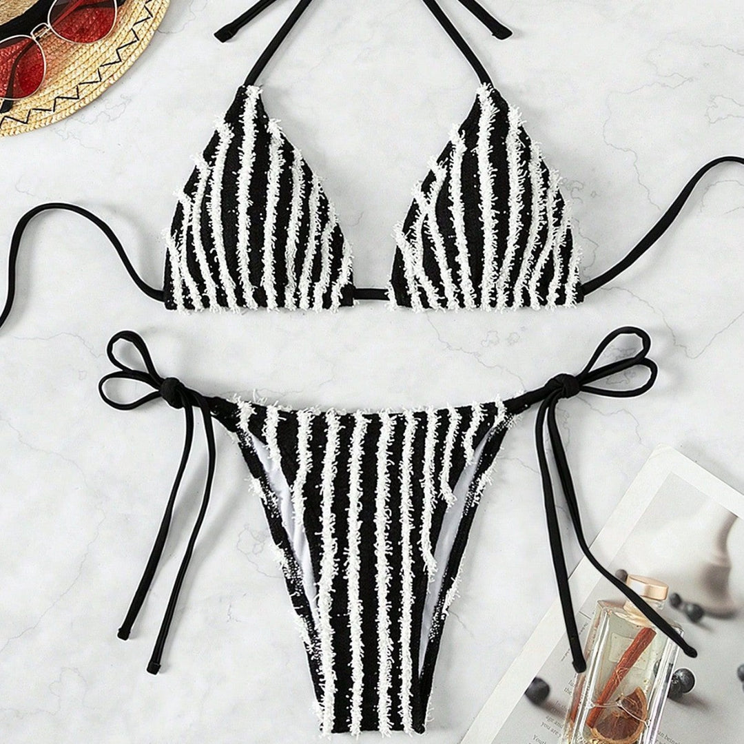 Damen Triangel-Bikini mit auffälligem Streifenmuster Echo Archiv