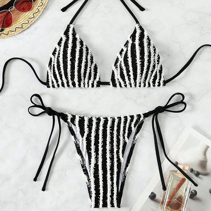 Damen Triangel-Bikini mit auffälligem Streifenmuster Echo Archiv