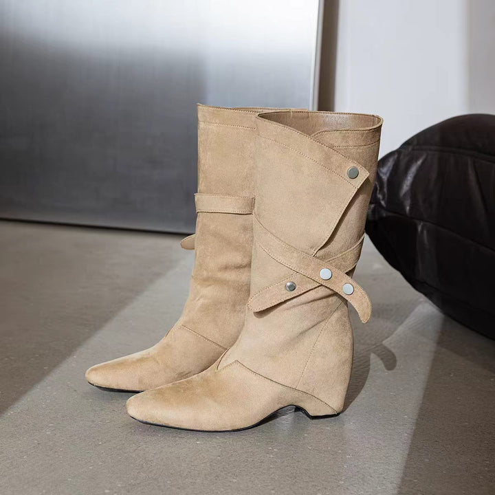 Damen Modische Stiefeletten aus Wildleder mit Wickel-Design Echo Archiv