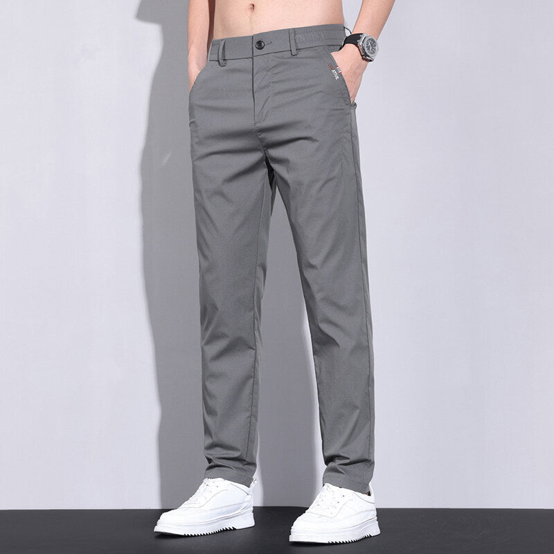 Herren modische Chino-Hose mit elastischem Bund und praktischen Seitentaschen Echoarchiv