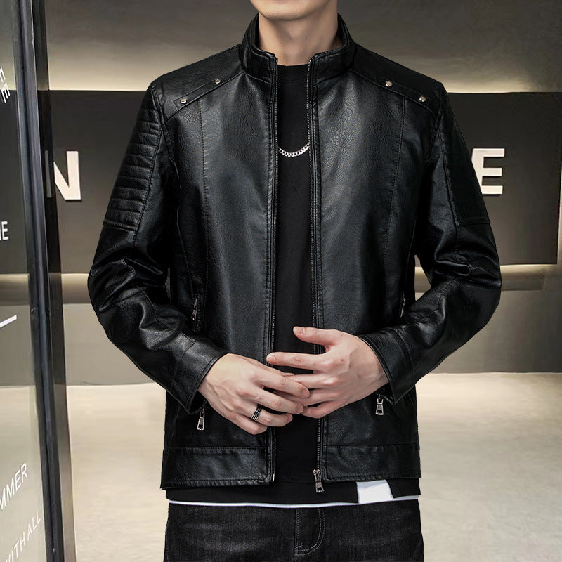 Herren Slim-Fit Kunstleder-Bikerjacke mit Stehkragen und Reißverschlusstaschen Echo Archiv
