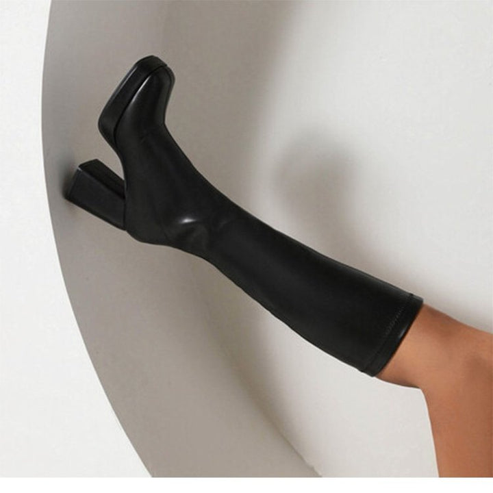 Damen kniehohe Plateaustiefel mit klobigem Blockabsatz und hochglänzender Lackoptik – Lioré