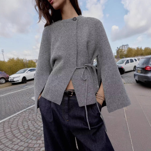 Damen Kurzes Wollmix‑Cape mit Rundhals, Tunnelzug‑Taillierung und Trompetenärmeln Echoarchiv
