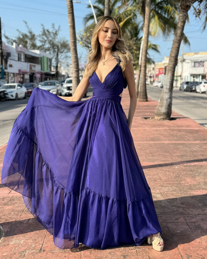 Damen Maxikleid mit luftigen Rüschendetails und ausgefallenem Wickeldesign Echoarchiv