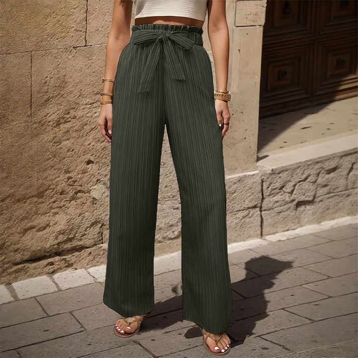 Damen Weite Plissee-Hose mit Paperbag-Bund und Taillenbindegürtel – Avélisse